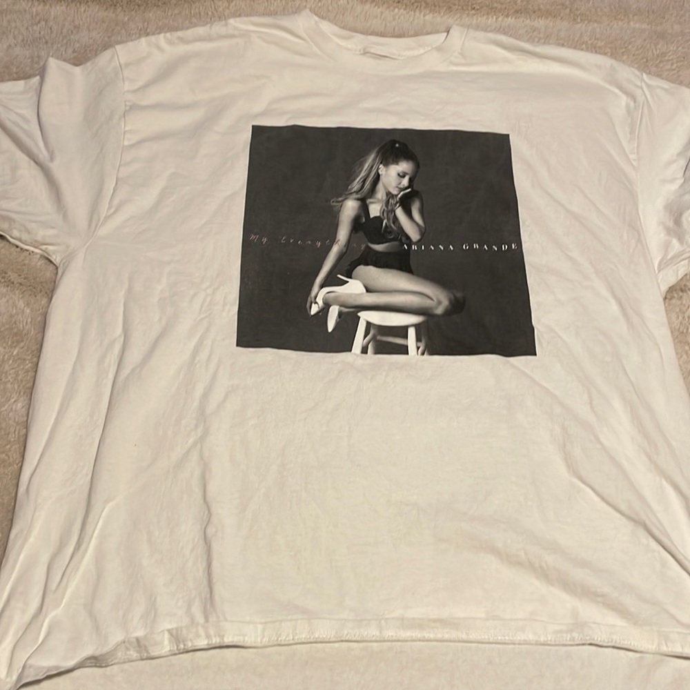 Ariana grande my everything rewind T- shirt